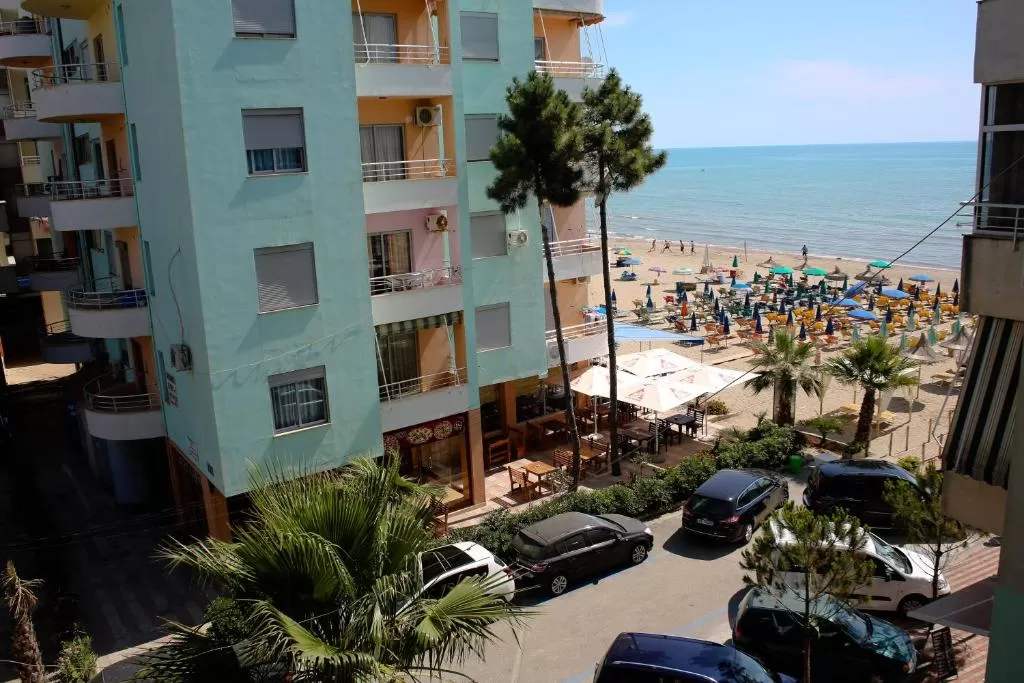 Trpl with Blc SSV view.jpg